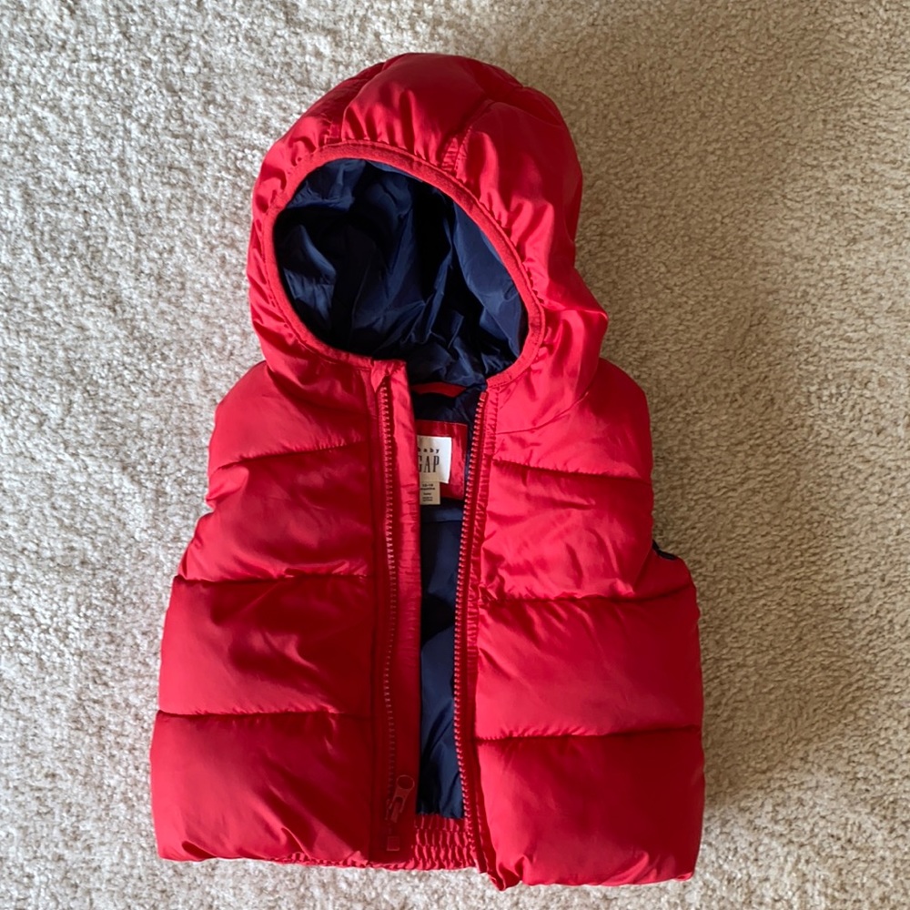 Baby gap puffy vest 12-18 months